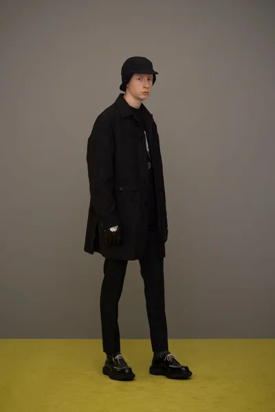 Look 29